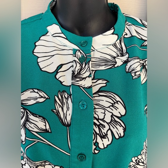 Rachel Roy women’s floral green button down long sleeve top size small preloved - Picture 3 of 7
